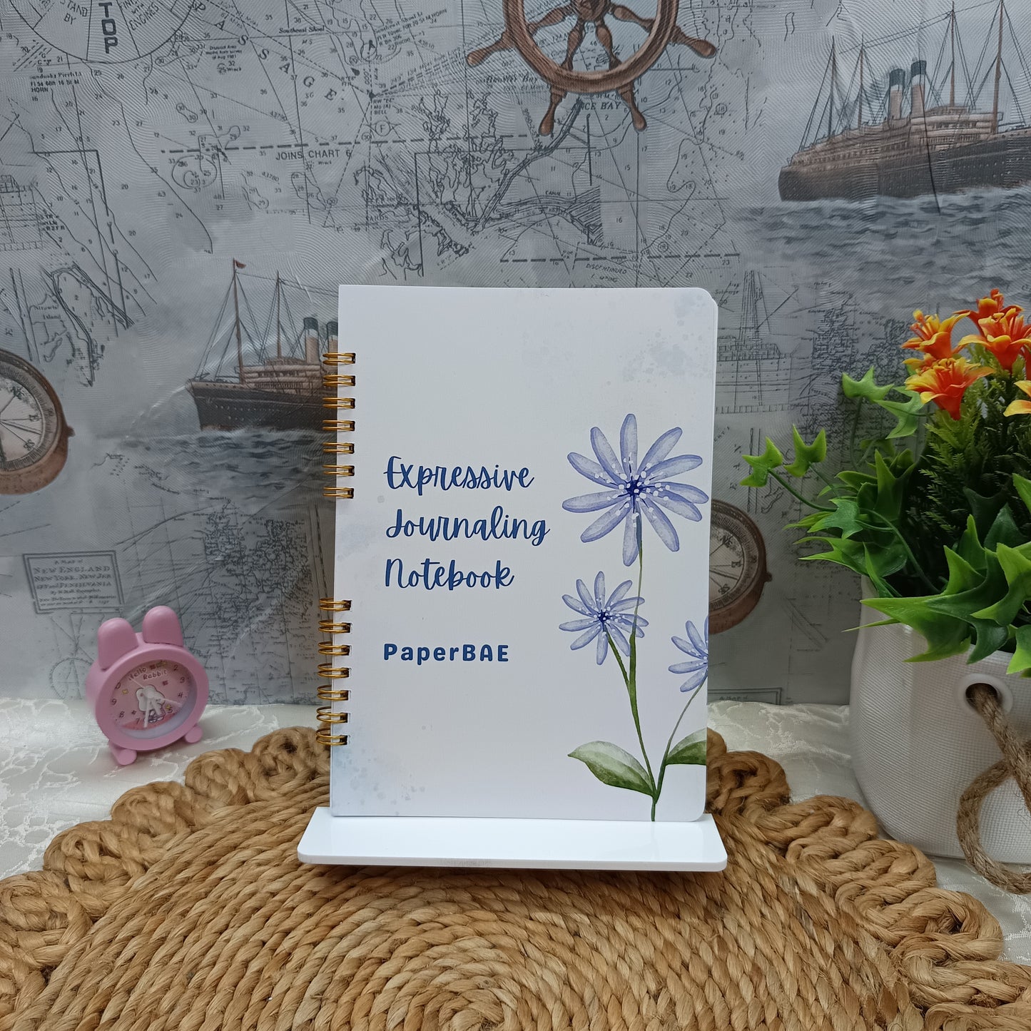 Blue Daisy Serenity - Expressive Journaling Notebook