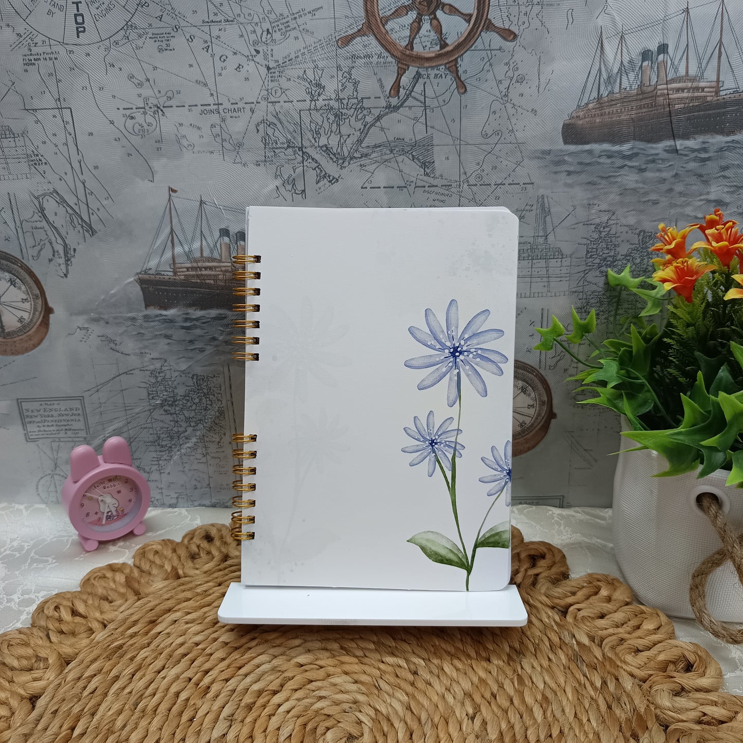 Blue Daisy Serenity - Expressive Journaling Notebook